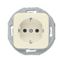 Busch-Jaeger 2011-0-1342 socket-outlet CEE 7/3 White