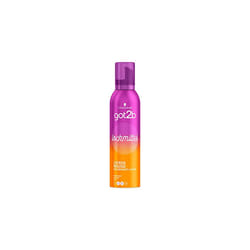 Attractant mousse (250 ml) curl mousse with hold 3 for defined curls and bounce, tames protruding hair, with anti-frizz effect