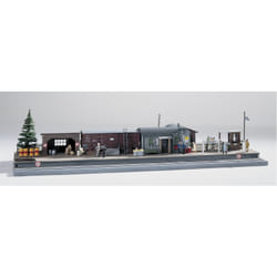 PIKO Suburban Station