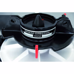 SOLO 421 9 kg Capacity Manual Spreader with Adjustable Strap and Manua