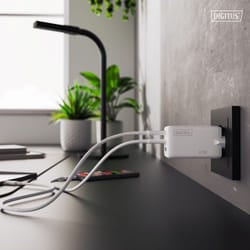 Digitus USB GaN Charger 67W, 2x USB-C, 1x USB-A