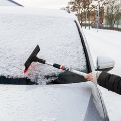 HEYNER ALLSEASONSCLEANER 407330 Car window cleaning brush with rubber blade, telescopic