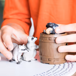 schleich WILD LIFE Nutty Mischief - Additional view 5