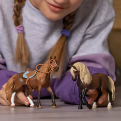 Schleich Horse Club 2023 Authentic Majestic Peruvian Pasos Mare Horse Figurine - Realistic Detailed Riding Horse Mare Toy for Boys and Girls Imaginati - Additional view 4