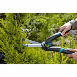 Hedge Clippers PrecisionCut: For precise trimming and cutting, durable, lightweight, ergonomic and rust-resistant garden tool (12302-28)