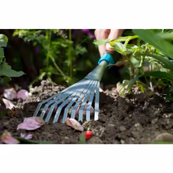 Gardena Comfort Hand Rake for raking up leaves, weeds ,grass cuttings