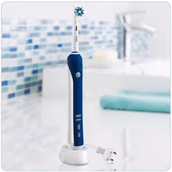 Oral-B Pro 3 3000 SENSI UltraThin Rechargable Tooth Brush