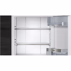 Siemens iQ700 KI84FPF30 fridge-freezer Built-in 234 L White