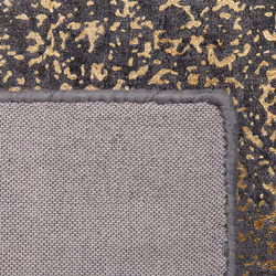 Viscose Area Rug 160 x 230 cm Grey and Gold ESEL