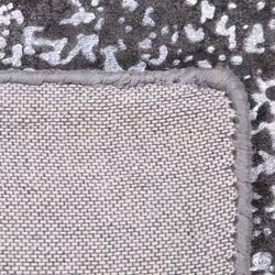 Viscose Area Rug 140 x 200 cm Grey and Silver ESEL