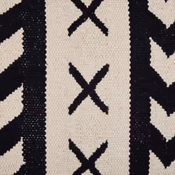 Set of 2 Cotton Cushions Geometric Pattern with Tassels 45 x 45 cm Beige and Black DEADNETTLE