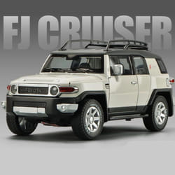 1:24 Toyota FJ Cruiser Alloy Car Model Die-cast Toy Metal Off-road Vehicle Car Model Simulation Sound and Light Children's Toy Boy Gift - white