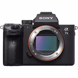 Sony α 7 III + 28-70mm MILC 24.2 MP CMOS 6000 x 4000 pixels Black - Additional view 3