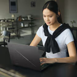 ASUS ROG Zephyrus G14 GU405AW-SY018W Intel Core Ultra 9 386H Laptop 35.6 cm (14") 3K 32 GB LPDDR5x-SDRAM 1 TB SSD NVIDIA GeForce RTX 5080 Wi-Fi 7 (802.11be) Windows 11 Home Grey - Additional view 7