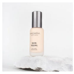 MÁDARA Cosmetics Skin Equal 30 ml liquid 10 Porcelain