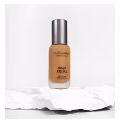 MÁDARA Cosmetics Skin Equal 30 ml liquid 70 Caramel