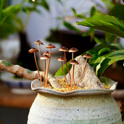 Mushroom Metal Decorative Garden Stakes for Outdoor Spring Decor