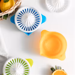 Manual Portable Citrus Juicer Kitchen Tool