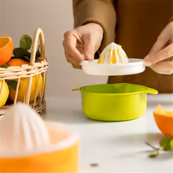 Manual Portable Citrus Juicer Kitchen Tool