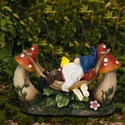 Solar Garden Decor For Outside,Resin Garden Gnomes Outdoor
