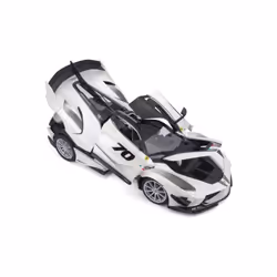 BBURAGO Ferrari FXX-K EVO 1:18 weiss Supercar model Preassembled - Additional view 7