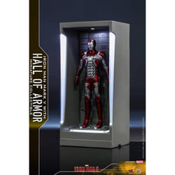 Hot Toys Miniature Iron Man 3 Mark 5 with Hall of Armor Figures