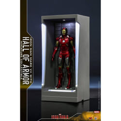 Hot Toys Miniature Iron Man 3 Mark 7 with Hall of Armor Figures