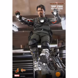 Figure Hot Toys MMS582 - Marvel Comics - Iron Man - Tony Stark Mech Test Deluxe Version