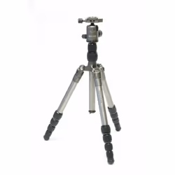 The “ROVER a“ is a new proposal from SLIK for active photographers. It has a maximum payload of 5kg while weighting only 1.7k ...