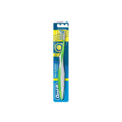 Oral B Pro-Expert Antibacterial Toothbrushbristles gum care dental hygiene 40M