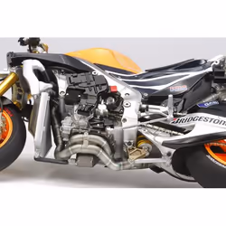 Tamiya Repsol Honda RC213V'14 Motorcycle model Assembly kit 1:12 - Additional view 4
