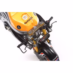 Tamiya Repsol Honda RC213V'14 Motorcycle model Assembly kit 1:12 - Additional view 5