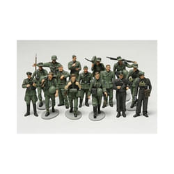 1/48 WWII German Infantry on maneuvers Tamiya 32530