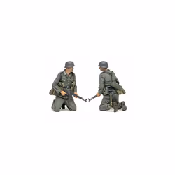 35382 1:35 Fig-Set Dt. Infantry 1943-45 (5) - Model Kit, Plastic Assembly Kit, Detailed Replica, Unpainted