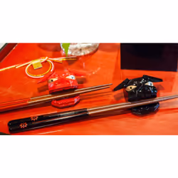 Kawaii 27920 Chopsticks  Chrysanthemum Komon  Lion Mai  Chopsticks Rest  Assortment  9.1 / 8.3 inches (23 / 21 cm)
