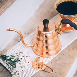 HARIO VKBR-90-CP Vono Copper Drip Kettle  Practical Capacity  23.7 fl oz (700 ml)  Made in Japan  Present  Gift  Gift