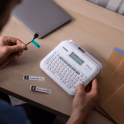 Brother PT-D410VP label printer ZINK (Zero-Ink) 180 x 180 DPI Wired TZe QWERTY - Additional view 5