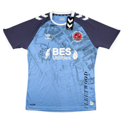 2022-2023 Fleetwood Town Away Shirt - M