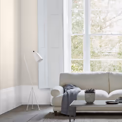 Crown Matt Paint Emulsion Walls & Ceilings 2.5L - Cream White