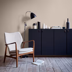 Crown Matt Paint Emulsion Walls & Ceilings 2.5L - East Village