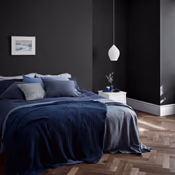 Crown Matt Paint Emulsion Walls & Ceilings 2.5L - Rebel