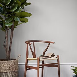 Crown Matt Paint Emulsion Walls & Ceilings 2.5L - Salt Spray