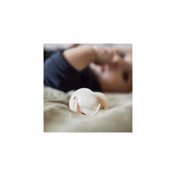 Cherry Latex Soother, 6-18 months, pack of 2 soothers with 100% natural latex baglet
