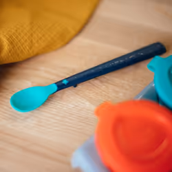 Tommee Tippee?Softee Weaning Spoons with Long Anti-Slip Handles 4m+ Pack of 5 - Additional view 5