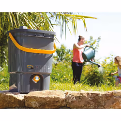 Hozelock BioMix Tank Natural Gardening Composter Homemade Fertiliser w/ Tap, 19L