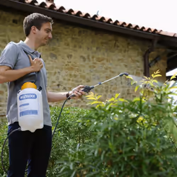 Hozelock Pressure Sprayer 7 L Liquid Fwerilizer Atomizer Weed Pest Killer