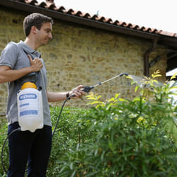 Hozelock Pressure Sprayer 7 L Liquid Fwerilizer Atomizer Weed Pest Killer