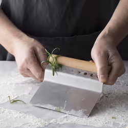 Mason Cash 2008.196 dough scraper