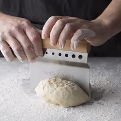 Mason Cash 2008.196 dough scraper