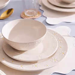 Daisy Dinner Plate 27cm Stoneware Glaze Hand Painted Flower Embossed White Round